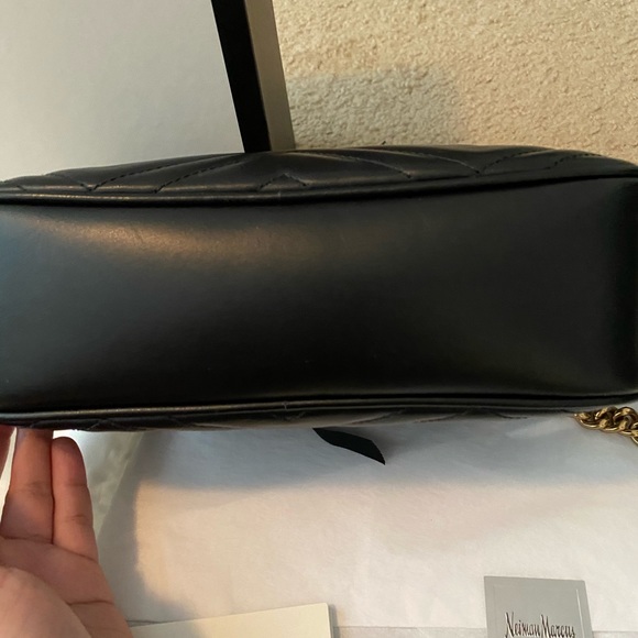 Gucci Marmont Camera Bag Small - Picture 5 of 8